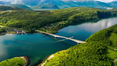 Hermosa-Naturaleza-Paisaje-Natural-De-Noruega.-Remolinos-De-La-Vorágine-De-Saltstraumen,-Nordland,-Noruega