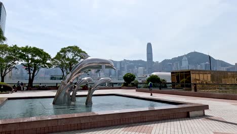 modern sculpture by the sea in hong kong