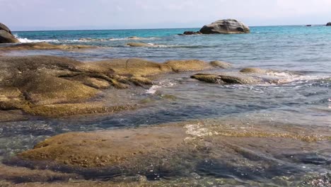 sea and rocks