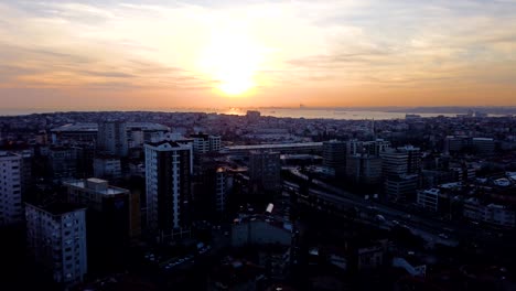 Sunset,-Timlapse,-View-of-the-Istanbul-Bosphorus-and-Kadikoy-cityscape-and-with-ships-and-cars-passing