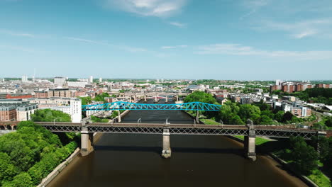 4K-Luftaufnahme-Von-Newcastle-Upon-Tyne