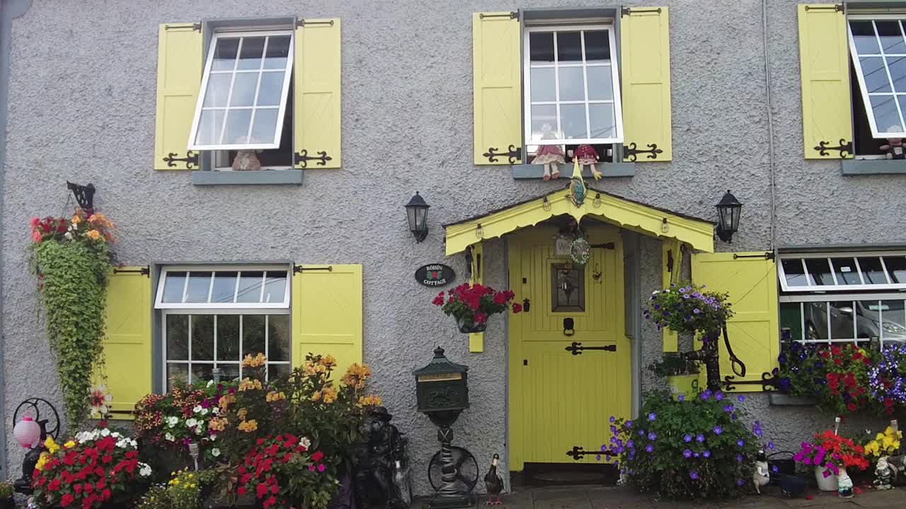 kilkenny inistioge 뒷 거리 가을에 오두막에 아름다운 색상