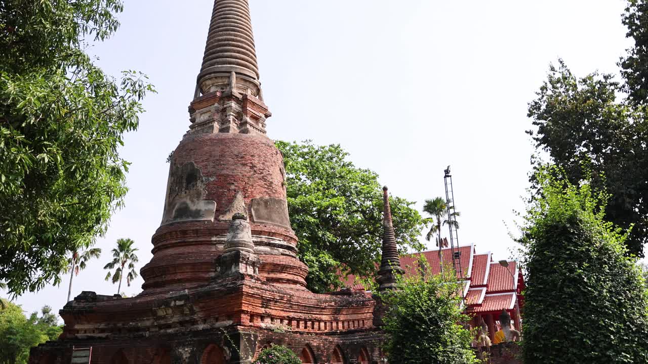 vista panorámica de las ruinas del templo histórico de ayutthaya