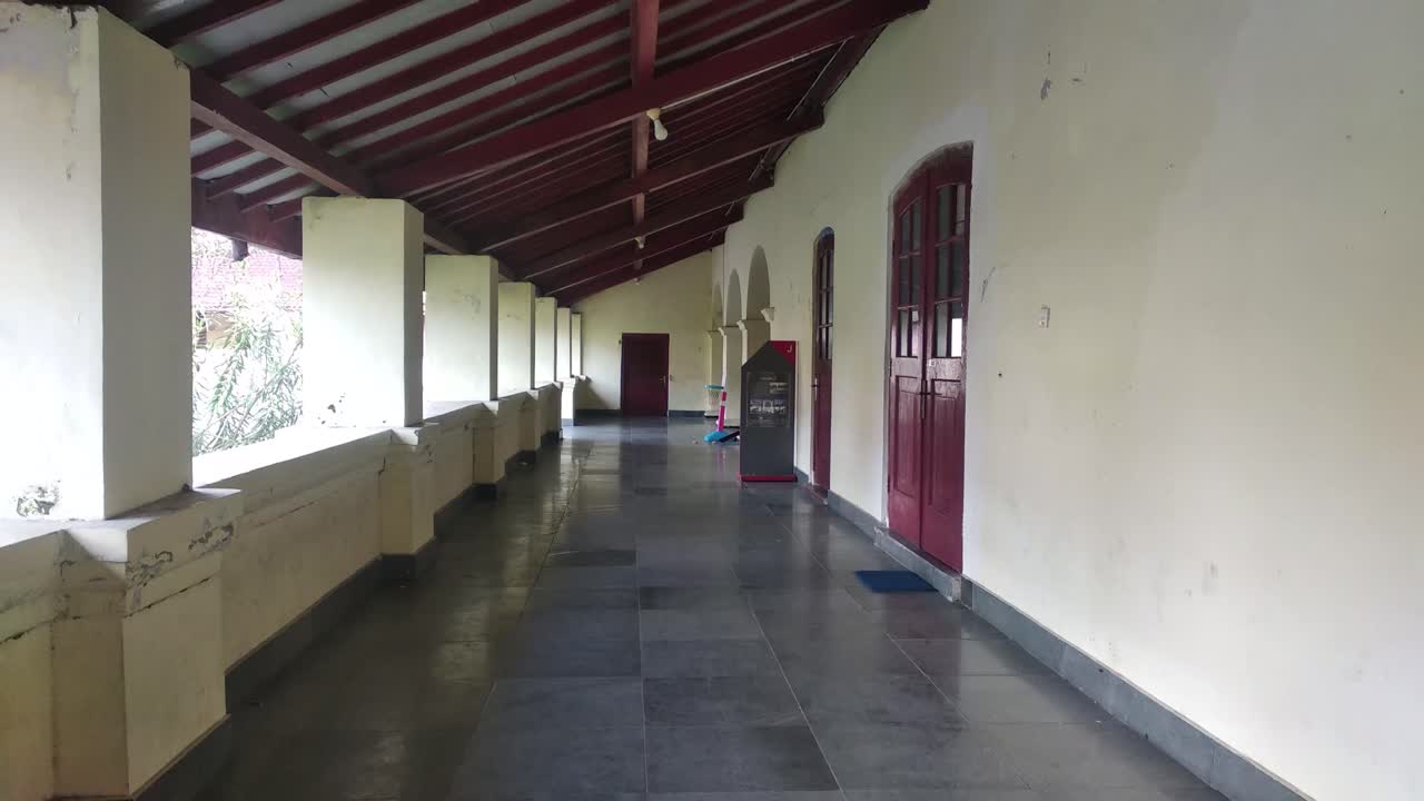 fuerte de rotterdam que se encuentra en la ciudad de makassar, sulawesi del sur