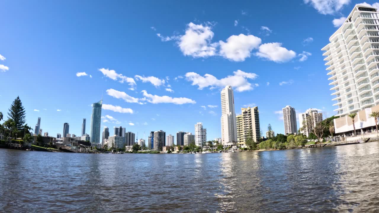 골드 코스트 스카이 라인과 물의 파노라마 뷰