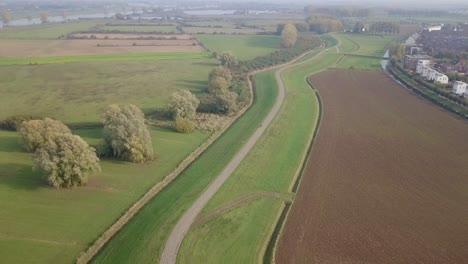 Imágenes-De-Drones-De-La-Carretera-En-Holanda-En-4k-Y-30fps