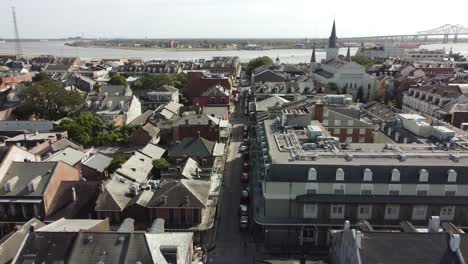 Buena-Antena-Sobre-Nueva-Orleans,-Luisiana,-Barrio-Francés,-Río-Mississippi-Y-Jackson-Square