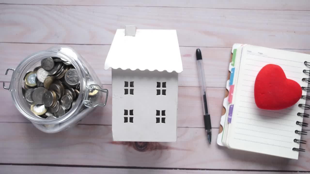 집을 살기 위해 저축하는 것