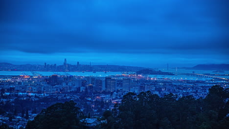 Anochecer-Sobre-San-Francisco-Y-Oakland,-Vista-Desde-Grizzly-Peak