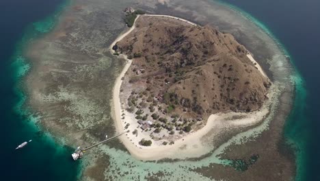 antena: isla de komodo en indonesia