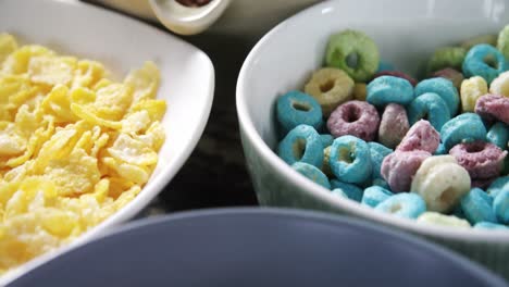 Bowls-of-various-breakfast-4k