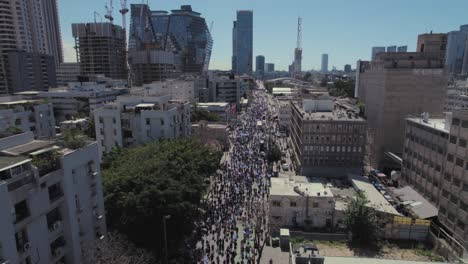 thousands of israelis protest in tel aviv against supreme court trample march 2023