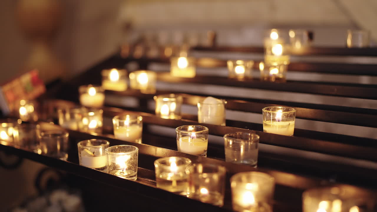 Candele in chiesa