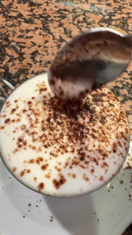 capuchino con chocolate