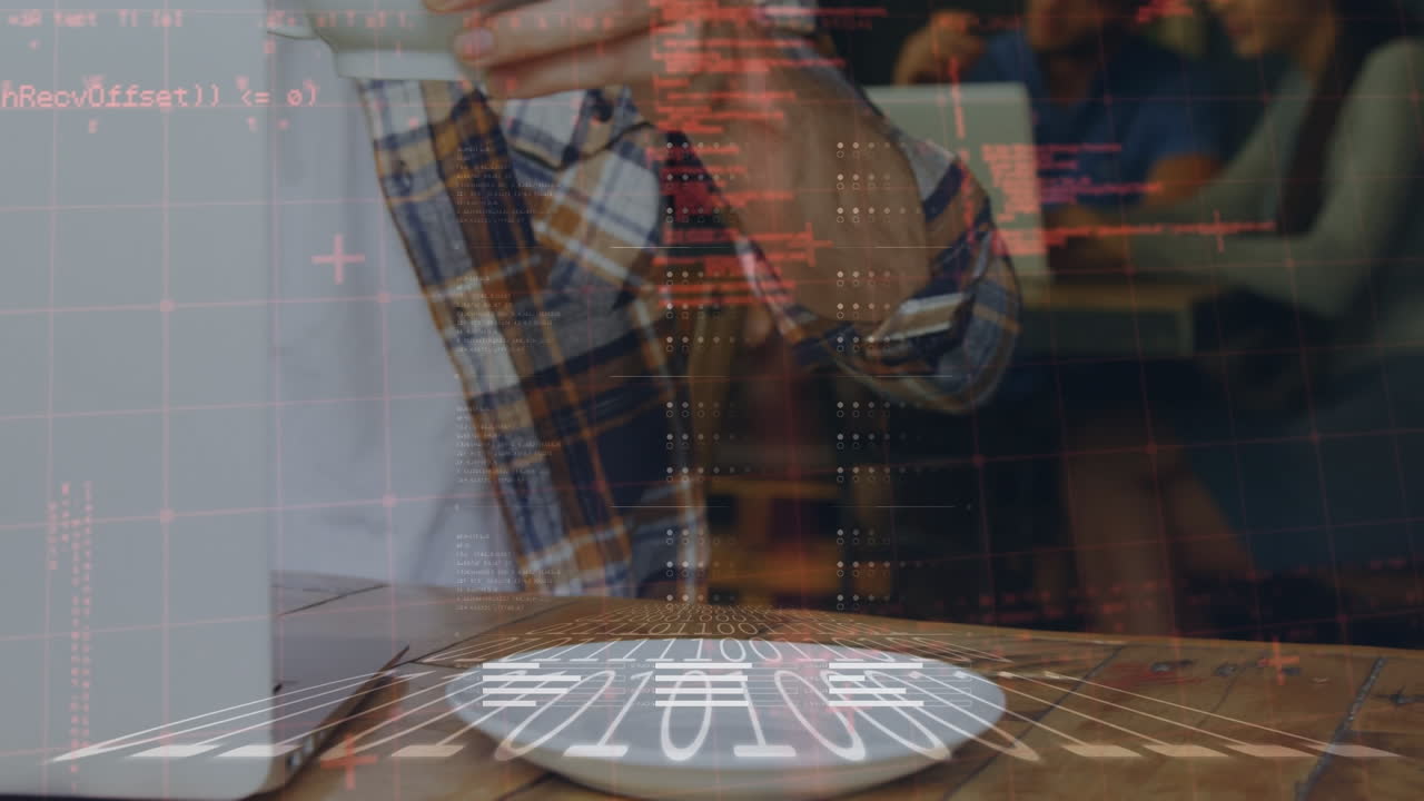 animación de procesamiento de datos sobre las manos de un hombre caucásico con café usando una computadora portátil