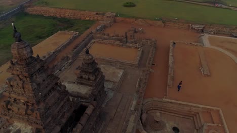 Luftaufnahmen-Des-Mamallapuram-Shore-Temple,-Aufgenommen-Mit-Einer-Phantom-4-Pro-4K-Drohne