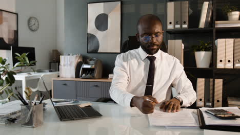 businessman working in modern office