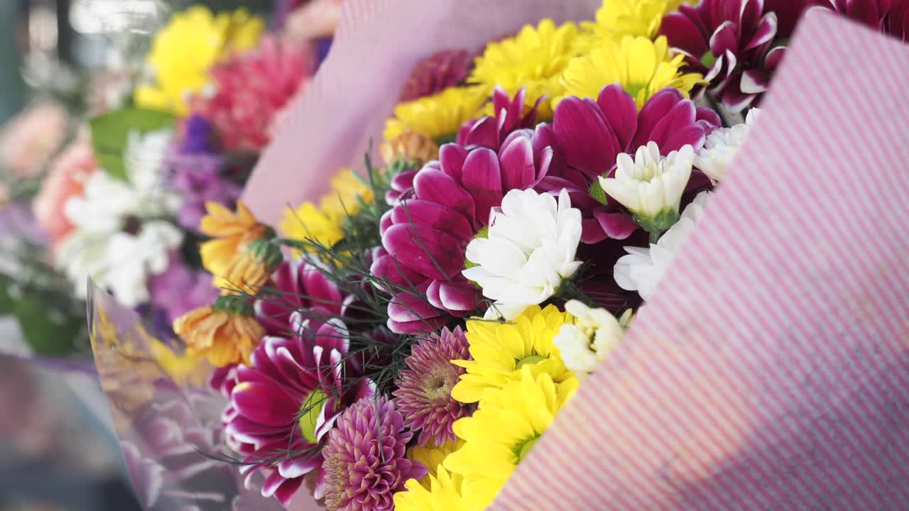 아름다운 혼합 꽃 꽃줄기