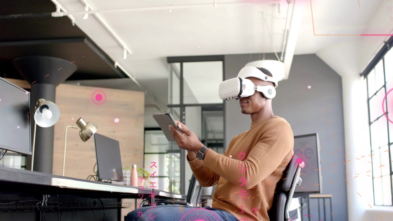 Uomo che indossa un visore VR e tocca un tablet in ufficio, con un'interfaccia utente (UI) rosa che appare e traccia le mani per il test.