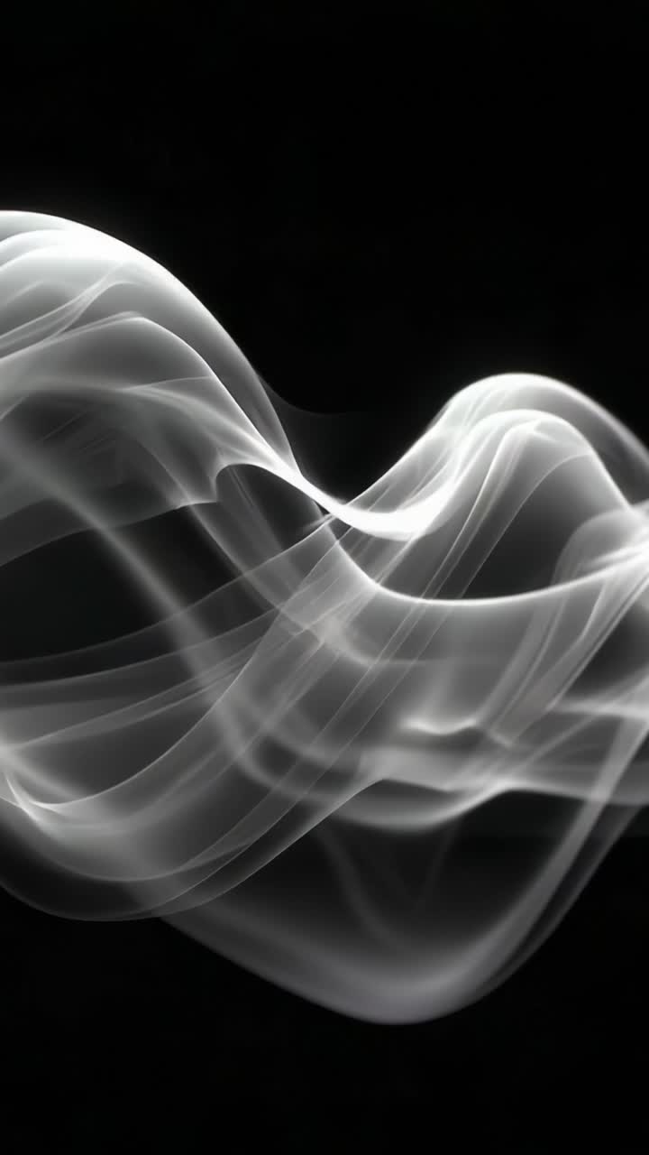 La danza del fumo etereo: onde e curve affascinanti catturate con dettagli straordinari su uno sfondo nero, per un'esperienza visiva enigmatica