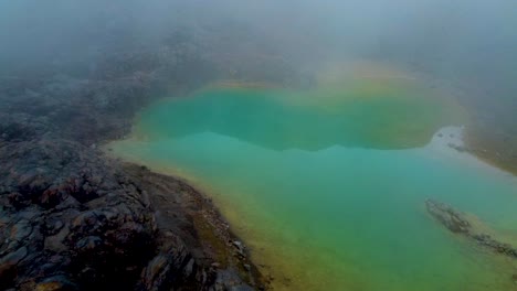 Blue-Lagoon-in-Cayambe-Coca-National-Park,-Papallacta,-Napo,-Ecuador