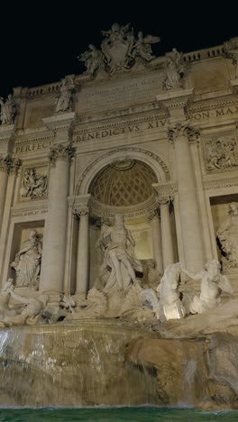 trevi fountain at night