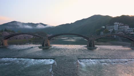 Kintaikyo-Bridge-in-Iwakuni,-Japan