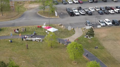 Groups-of-people-during-a-5k-race