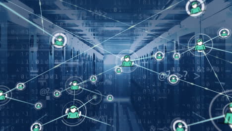 animación de la red de conexiones con iconos digitales y codificación binaria a través de servidores informáticos