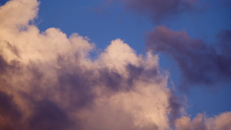 timelapse de nubes al atardecer