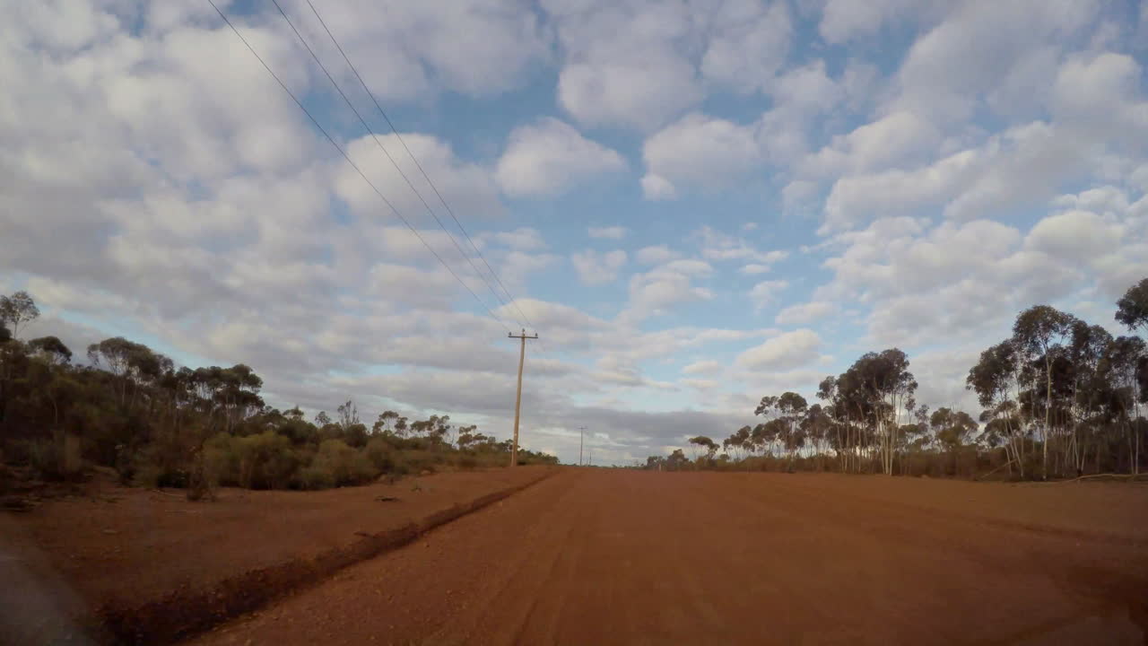 australia outback road gopro van life aussie drive timelapse camino rojo cielo azul roadtrip por taylor brant película