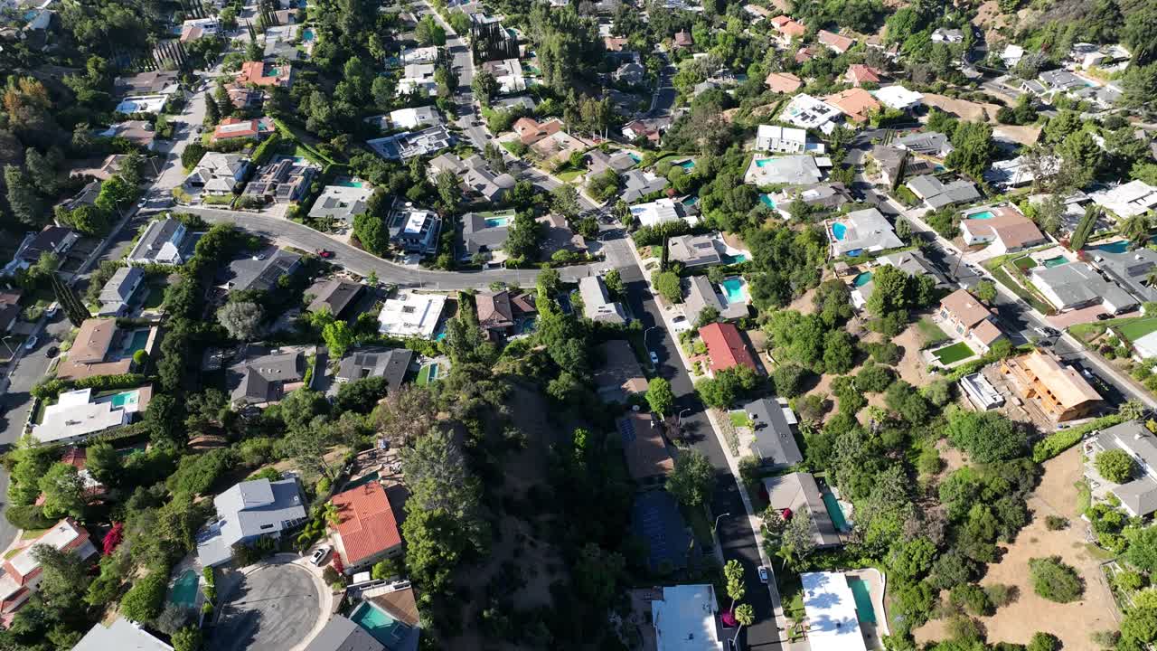 Luxurious Hillside Homes in Los Angeles California - Aerial
