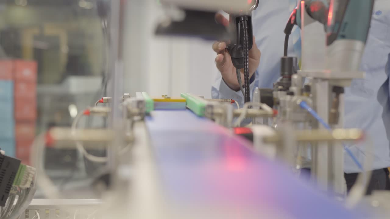 trabajando en máquina convertbelt