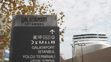 la terminal de cruceros galataport en la ciudad de estambul