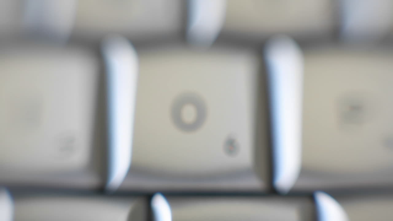 문자 o는 컴퓨터 키보드에 있습니다.