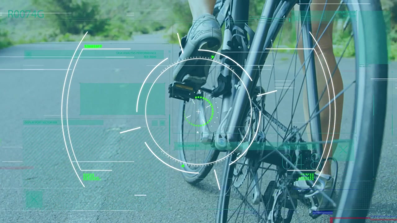 Animazione di uno scanner che scansiona la parte inferiore di una ciclista caucasica che sale su una bici su strada
