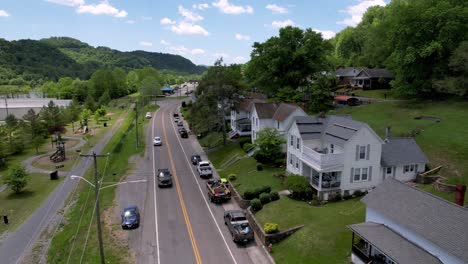 homes-in-saltville-virgnia-aerial-push-in-neighborhood