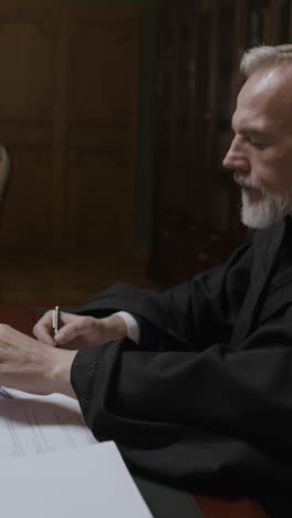 judge signing documents