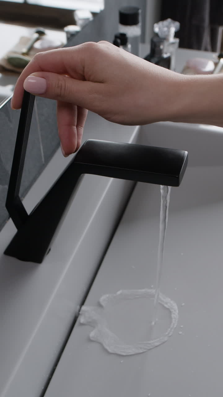 Modern Black Faucet in a Contemporary Bathroom