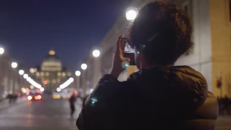 Nahaufnahme-Einer-Person,-Die-Ein-Foto-Macht