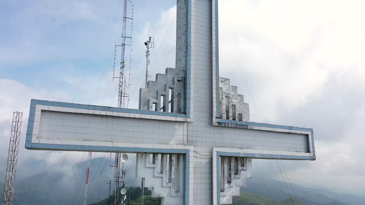 Huge monument on the top of a mountain in Cali-Cerro de las tres cruces