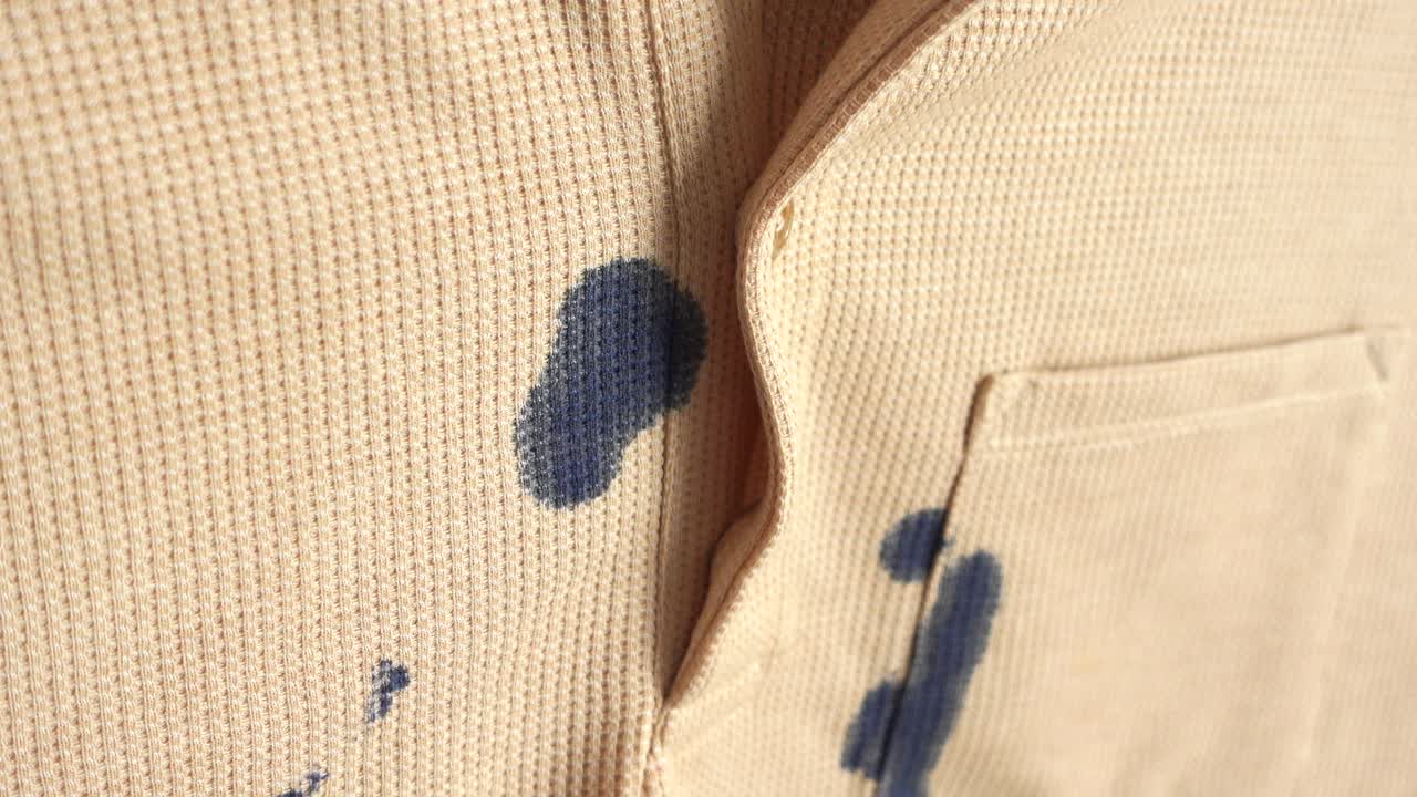 camisa beige teñida