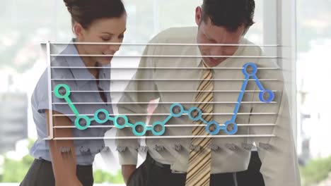 Procesamiento-De-Datos-Estadísticos-Contra-Diversos-Empresarios-Y-Mujeres-De-Negocios-Discutiendo-En-La-Oficina