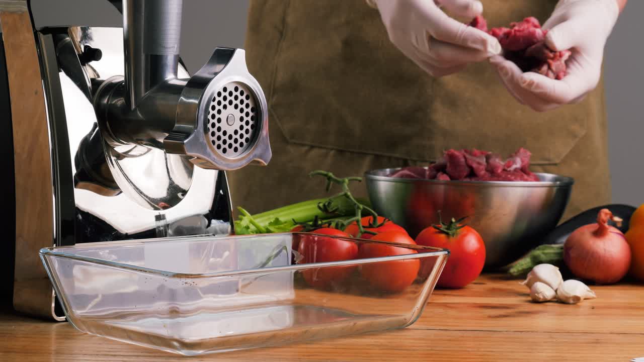 Preparing Ground Meat for Cooking