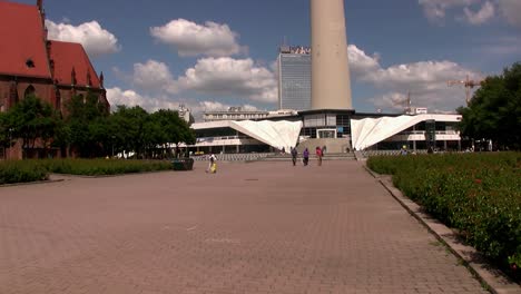 Plaza-Cerca-De-Rotes-Radhaus,-Alemania