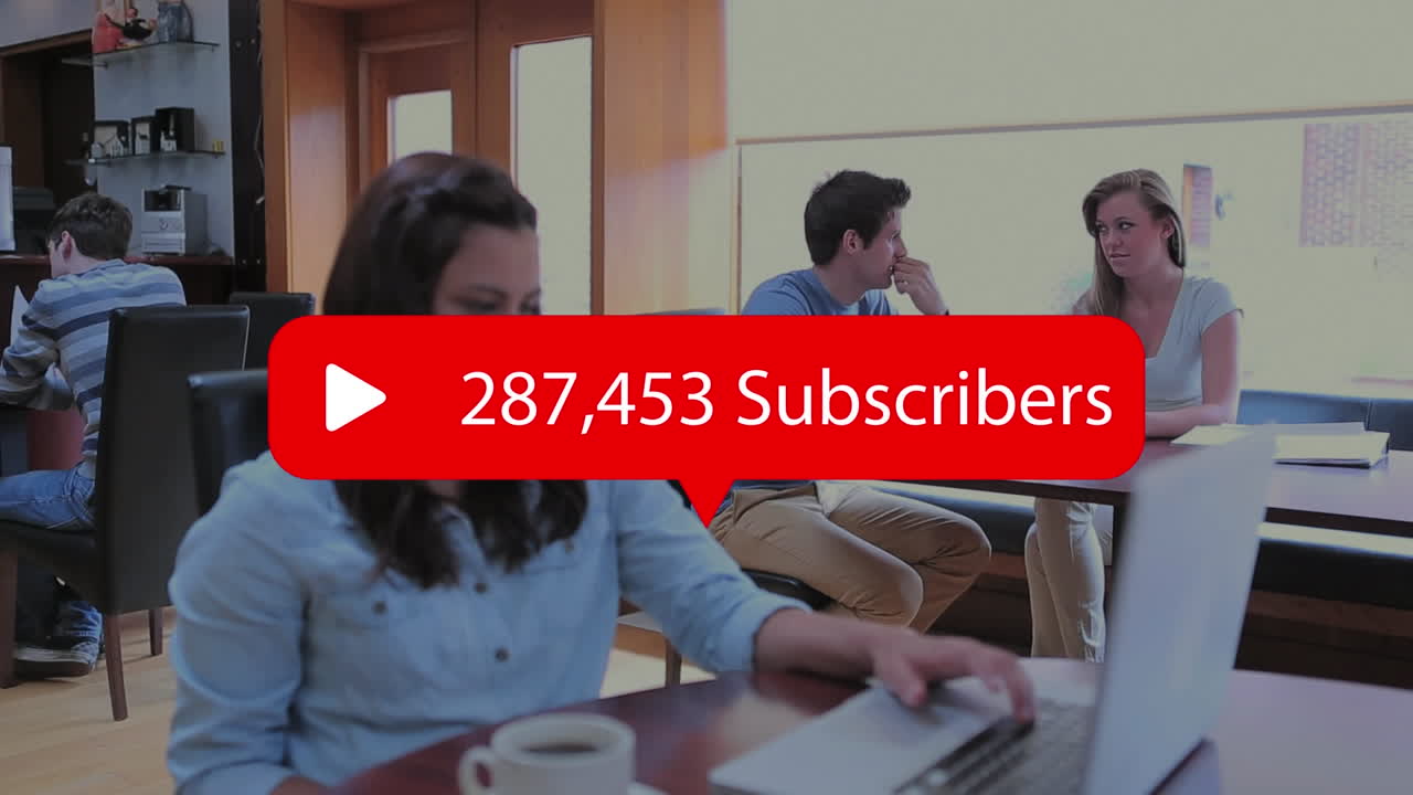 animación del icono de los medios sobre la escritura de los estudiantes caucásicos.