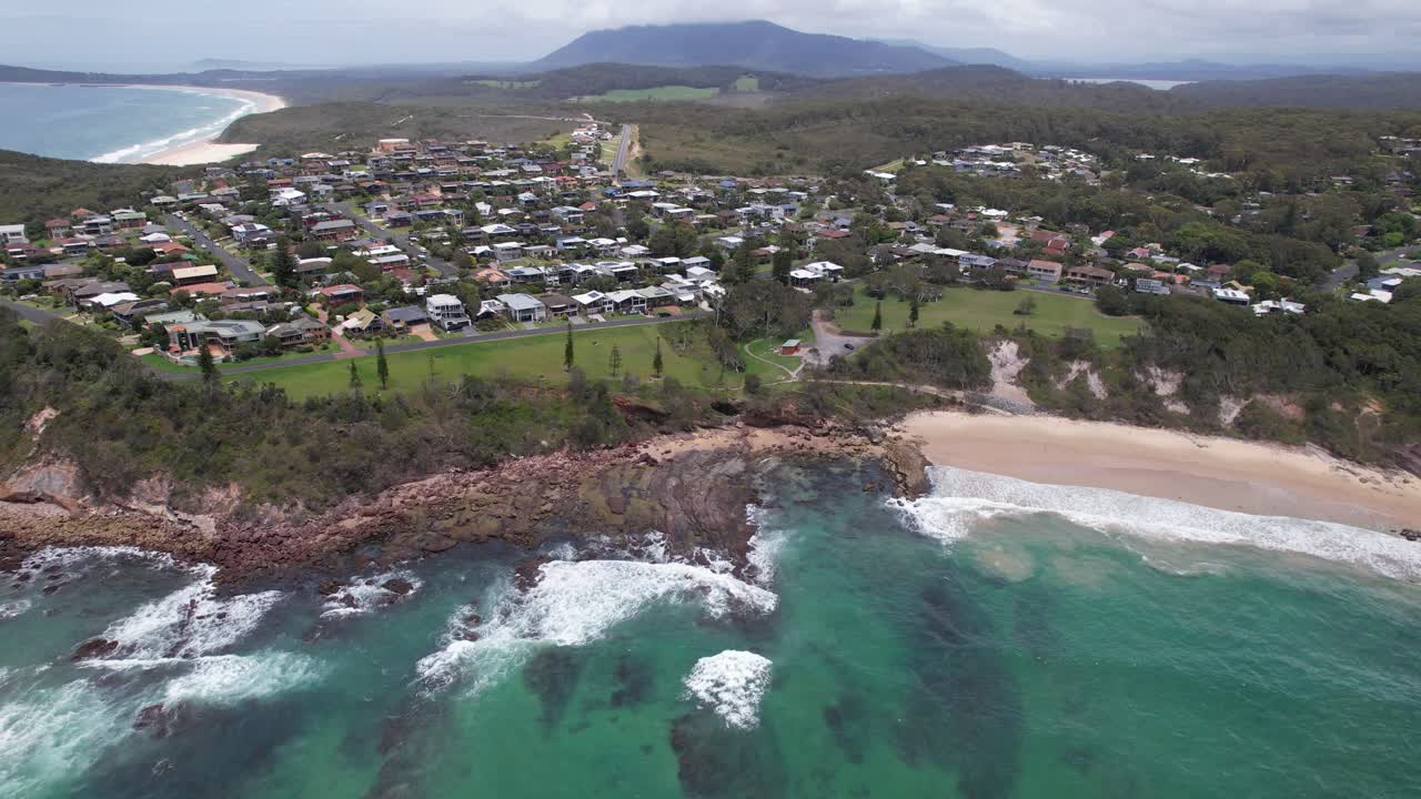 Bonny Hills Coastal Town By Tasman Sea - Barletts Beach And Reserve In NSW, Australia. - aerial pullback shot