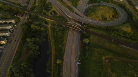 Aerial-View-Of-The-Traffic-In-The-Historic-City-Of-Old-Town-In-Bremen,-Germany---drone-shot