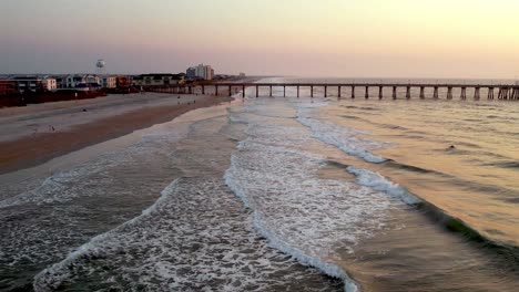 Ondas-Aéreas-Bajas-A-Lo-Largo-De-Wrightsville-Beach-Nc,-Carolina-Del-Norte