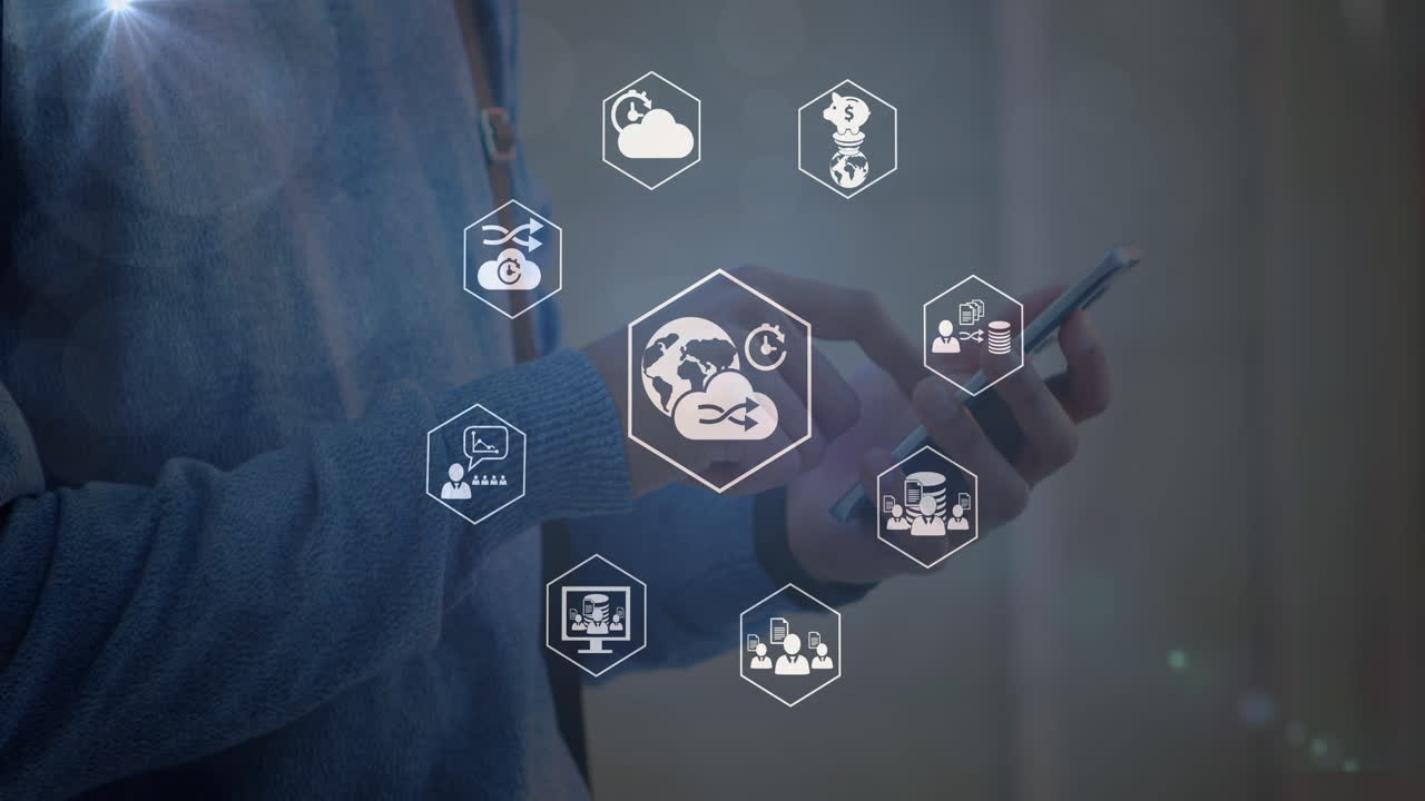 animación de conexiones con iconos de la tecnología sobre el hombre caucásico usando un teléfono inteligente